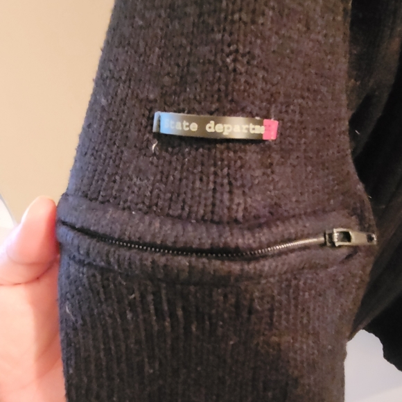 Southern Manner Mode mens sweater. Size medium. - Picture 3 of 6